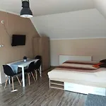 Apartment Alom