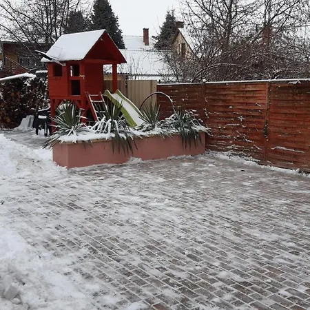 Apartment Alom *